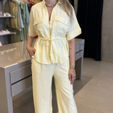 Amarelo